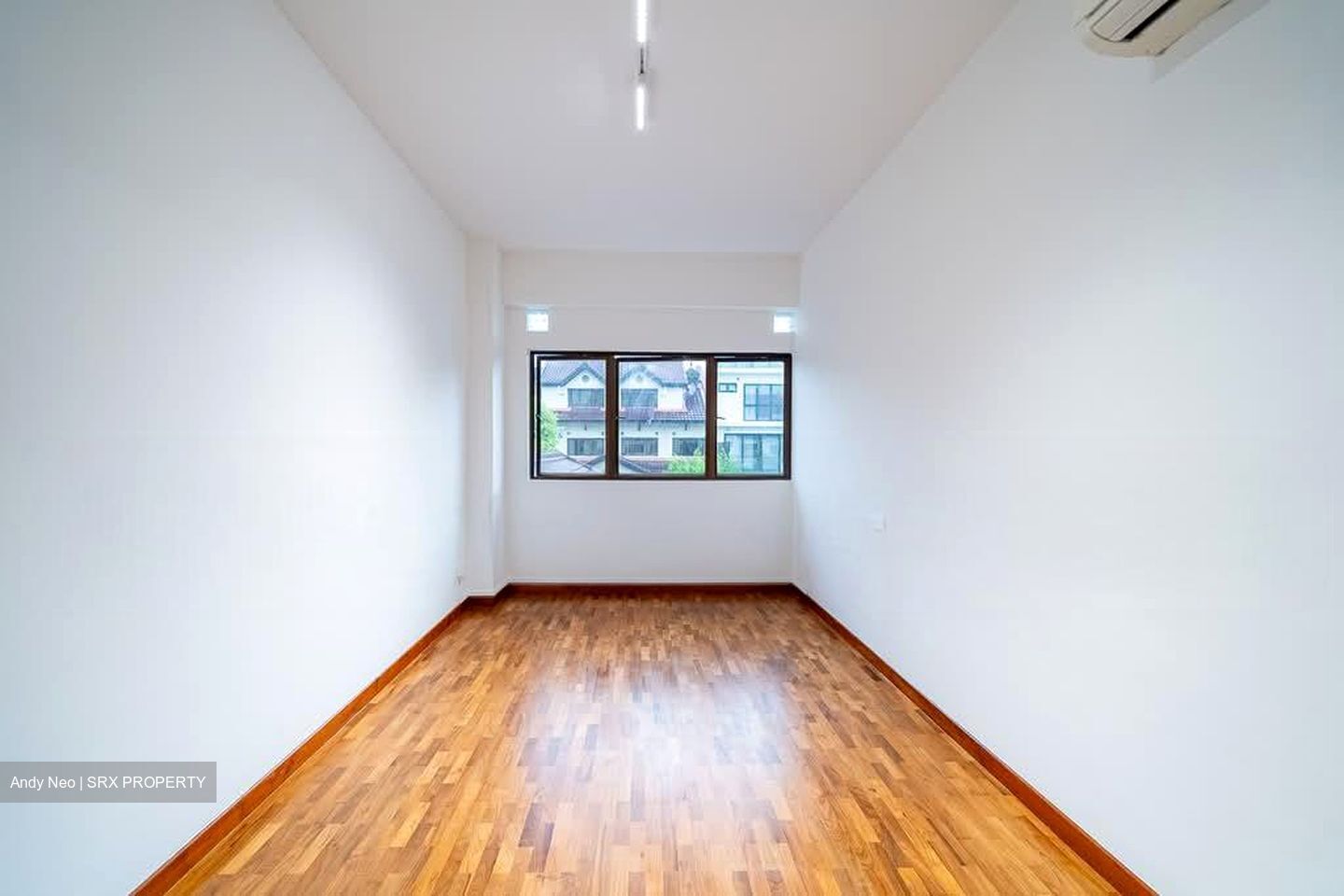 Excelsior Gardens (D16), Terrace #576311571